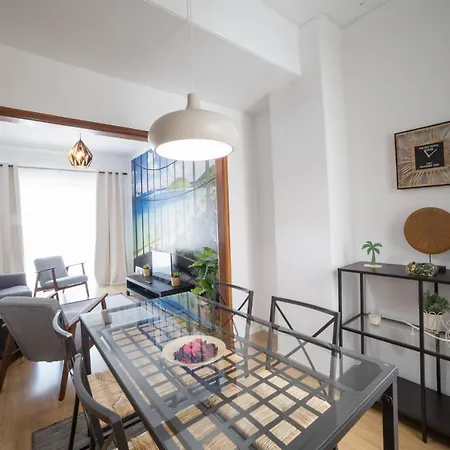 Apartman Flh Gulbenkian Flat With Balcony