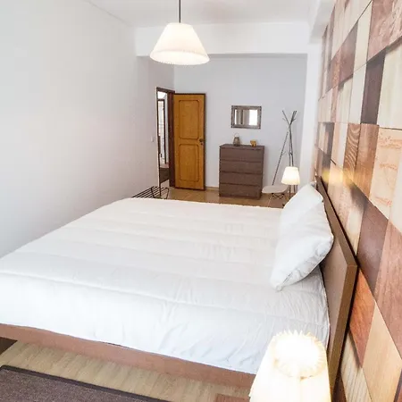 Apartman Flh Gulbenkian Flat With Balcony *