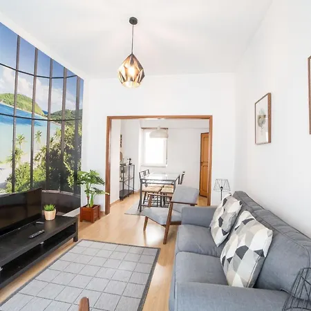 Flh Gulbenkian Flat With Balcony Lisbona