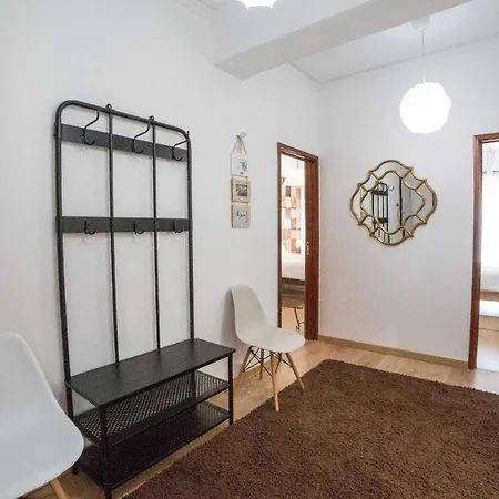 Flh Gulbenkian Flat With Balcony דירה