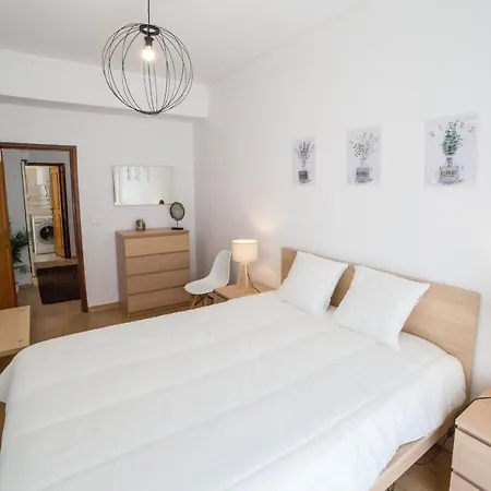 Daire Flh Gulbenkian Flat With Balcony *