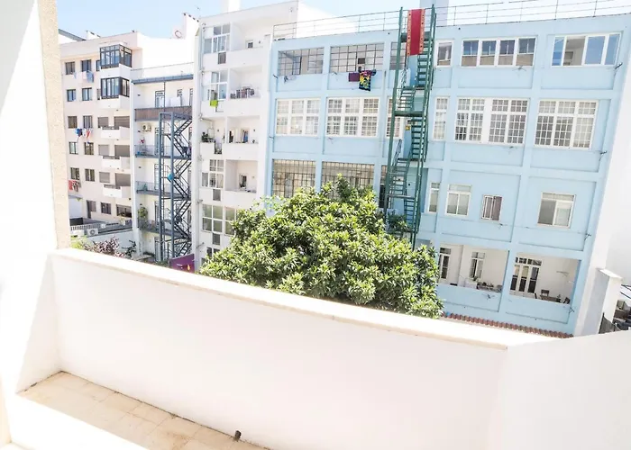 Flh Gulbenkian Flat With Balcony * Lissabon