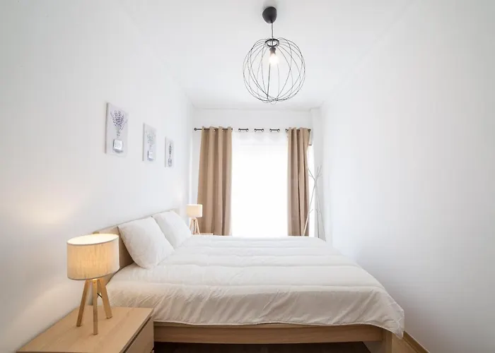 Flh Gulbenkian Flat With Balcony * Lissabon
