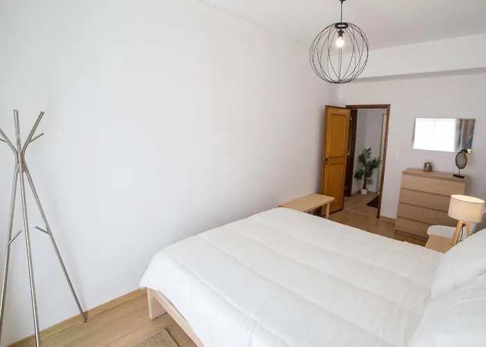 Flh Gulbenkian Flat With Balcony